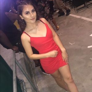 H&M RED SCRUNCH DRESS ❤️